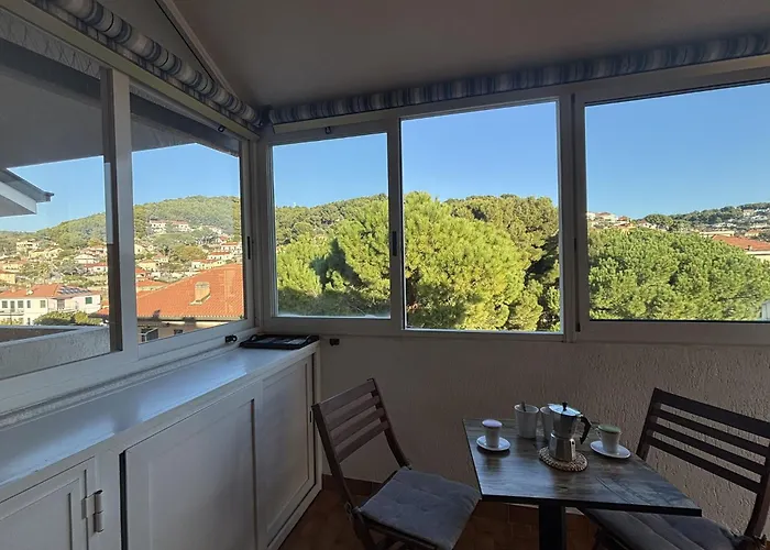 La Casa Di Viviana Terrace, Close To The Marina dʼAndora